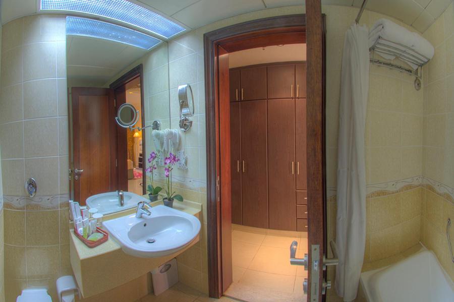 Loulou Asfar 3* Abu Dhabi